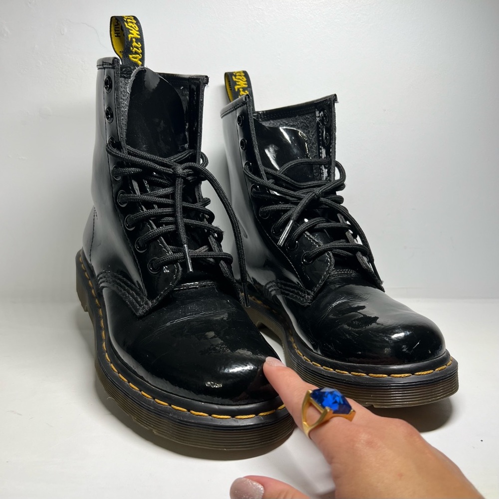 1460 Women’s Patent Leather Lace Up Boots